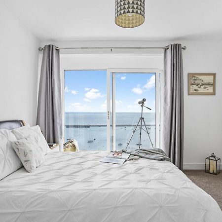 Villa Lighthouse View à Brixham Extérieur photo