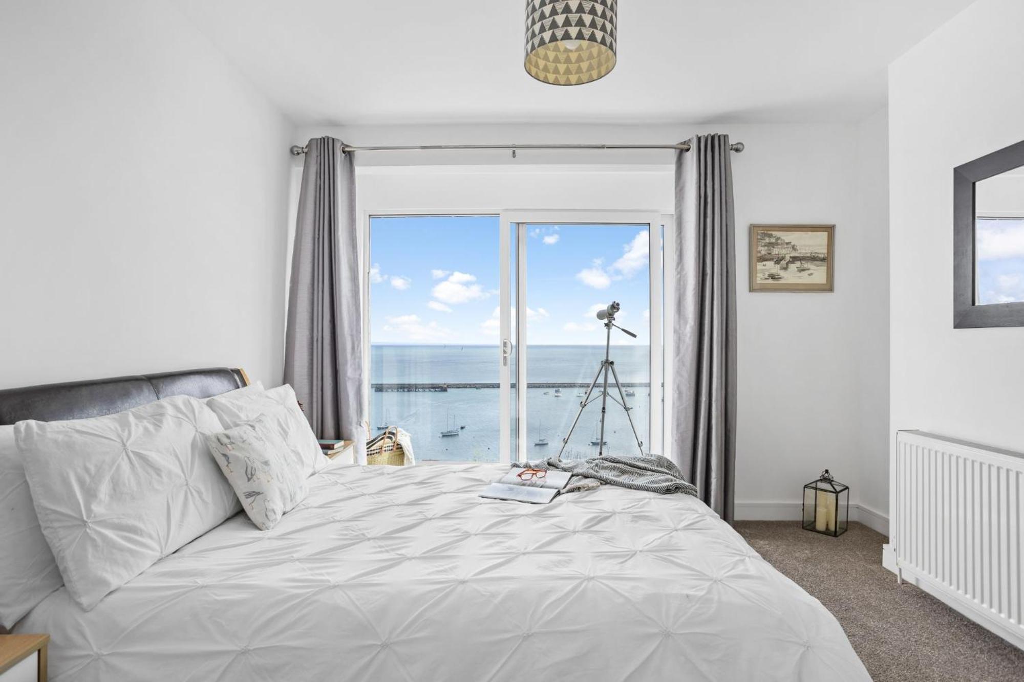 Villa Lighthouse View à Brixham Extérieur photo