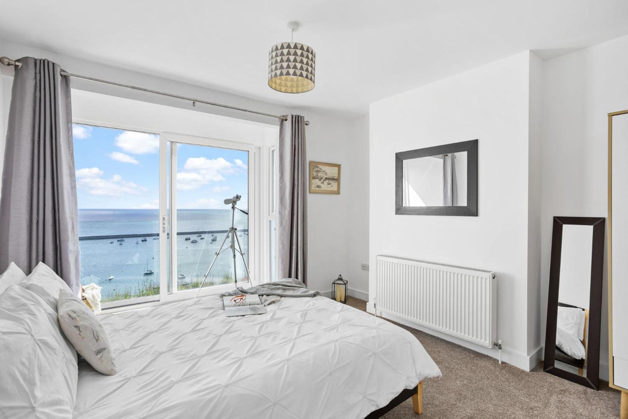 Villa Lighthouse View à Brixham Extérieur photo
